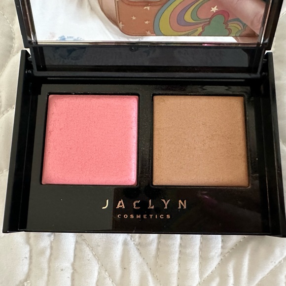 Jaclyn Cosmetics Bronzer and Blush duo - Picture 3 of 3